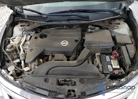 2013 Nissan Altima 2.5 z USA, uszkodzony, nr VIN 1N4AL3AP2DC109594